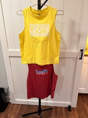 Levi's Women’s Yellow & Red Graphic Tank Tops